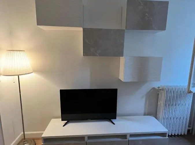 Cozy Tour Eiffel Apartment